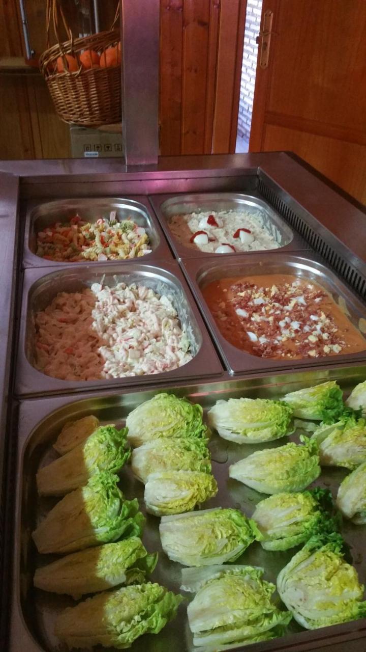 Hostal Restaurante El Parador Alcaracejos ภายนอก รูปภาพ